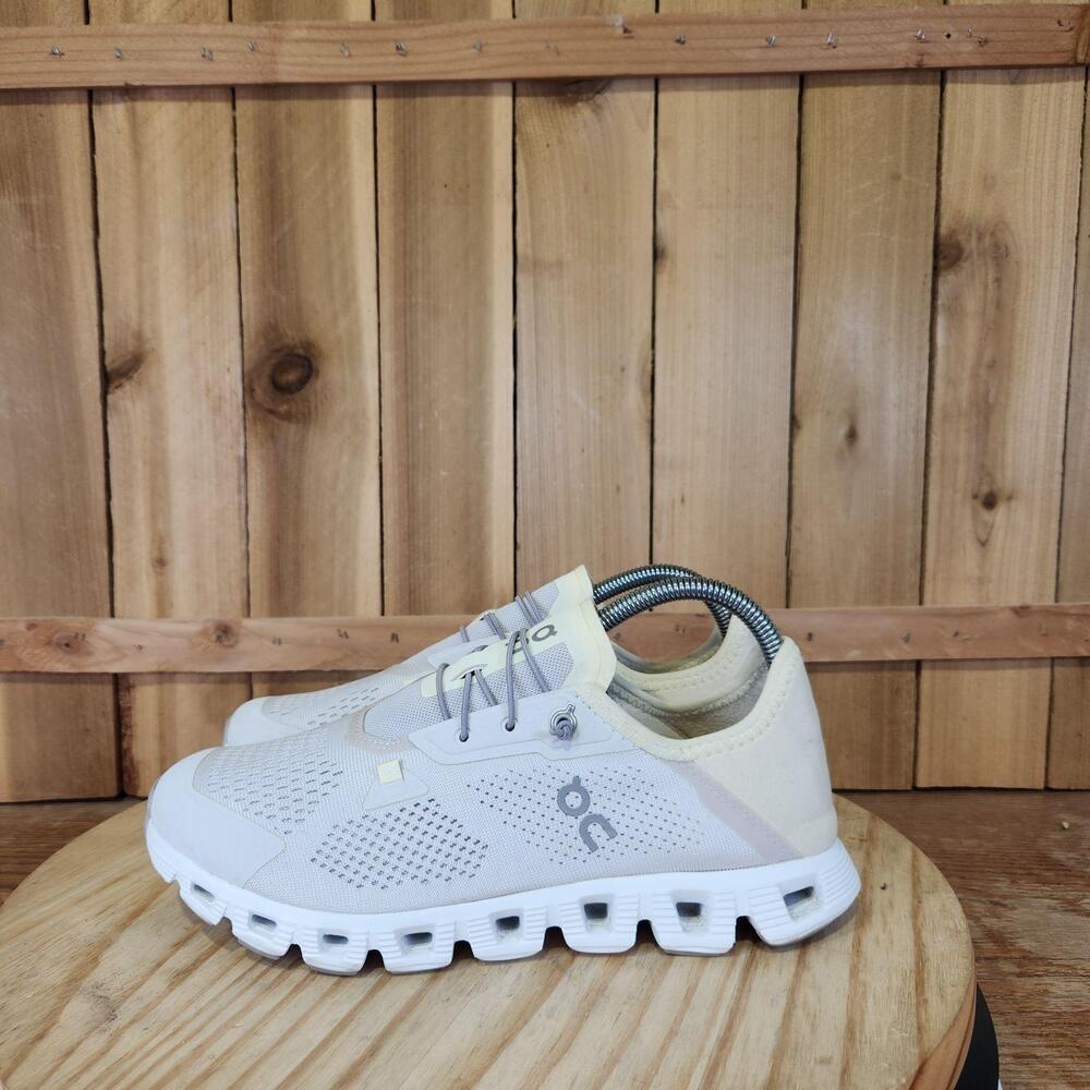 On Cloud 5 Coast Shoes Womens 8.5 Beige Mesh Running Sneakers NO INSOLES